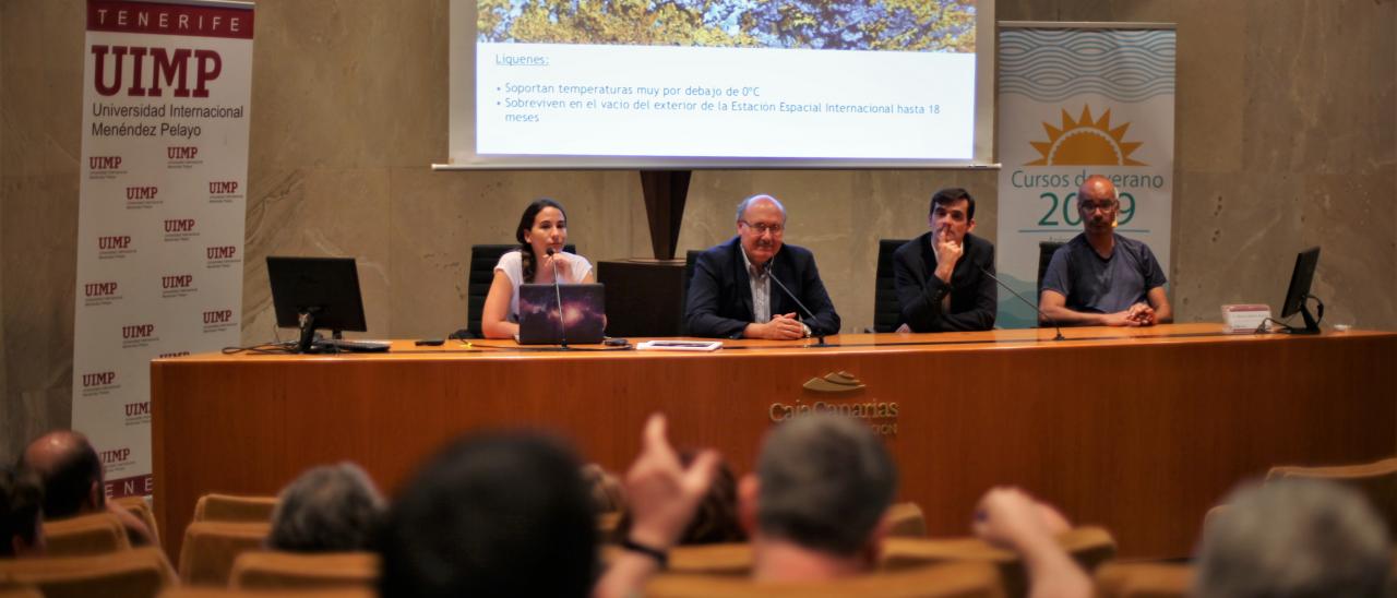 Mesa redonda de la escuela de verano "Acércate al Cosmos" 