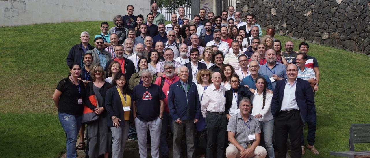Asistentes al congreso "Impulsando la Astrofísica en España: 50 años de tesis doctorales en el IAC"