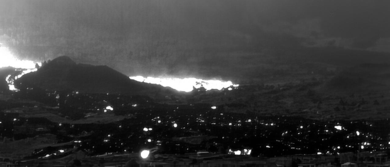 El volcán de Cumbre Vieja a través de la nube de humo y ceniza. Imagen tomada con el rango SWIR de la cámara DRAGO.