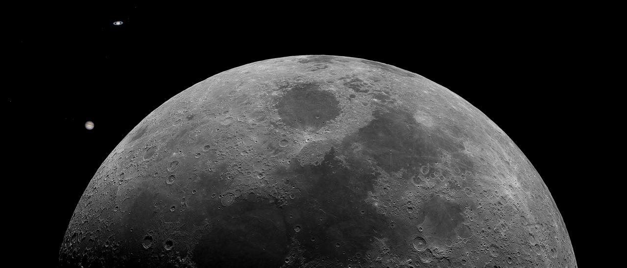 Composition of the conjunction of Jupiter and Saturn , with the Moon. Credit: Daniel López and Alfred Rosenberg/IAC