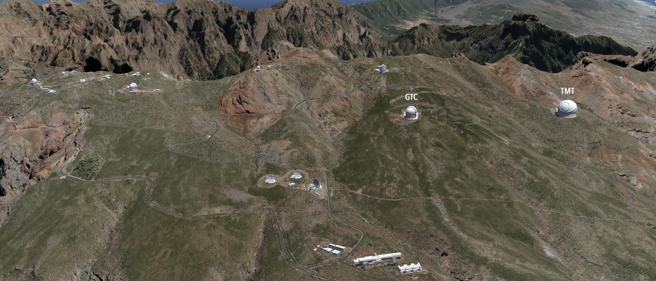 Imagen artística del Observatorio del Roque de los Muchachos, en La Palma, con el TMT y el GTC identificados
