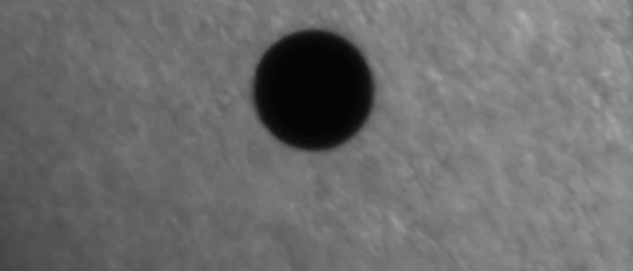 Imagen del tránsito de Mercurio obtenido por el Telescopio Solar Sueco en 2016