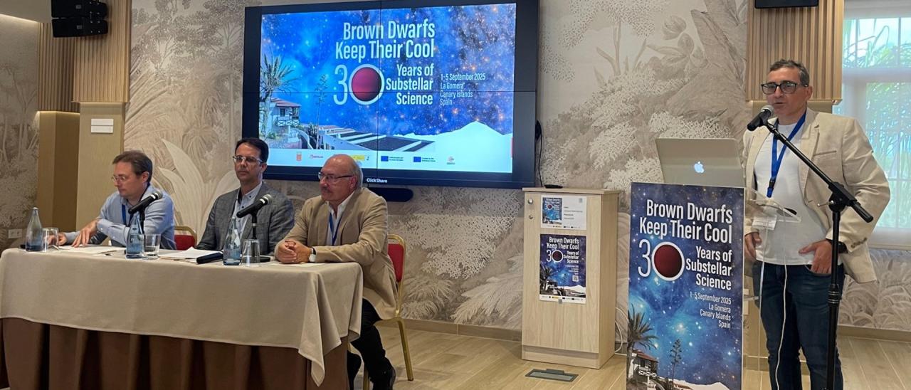 Momento del acto de bienvenida del congreso “Brown dwarfs keep their cool. 30 years of substellar science”, celebrado en La Gomera del 1 al 5 de septiembre de 2025 