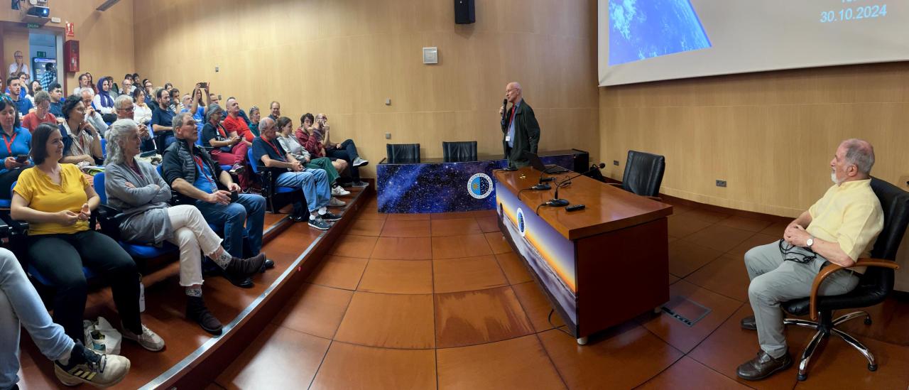 Claude Nicollier narra en el IAC su experiencia como astronauta / Inés Bonnet (IAC)
