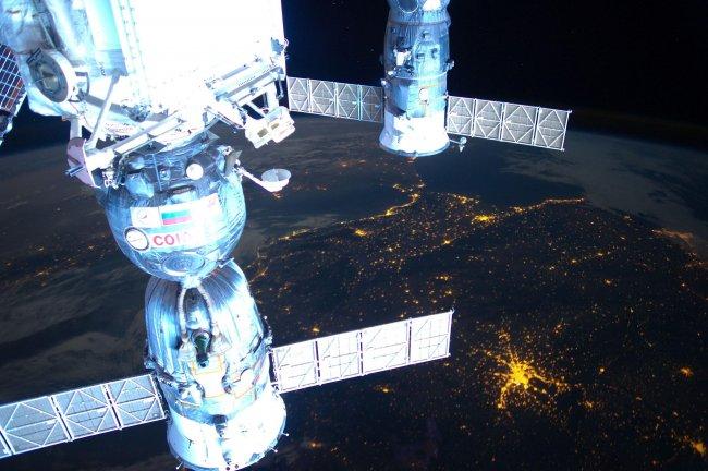 The international Space Station (ISS) flying over the Iberian Peninsula. The light pollution from the city of Madrid is prominent. STARS4ALL aims at arousing the conscience of society about the problem of light pollution, and at defending dark skies over 