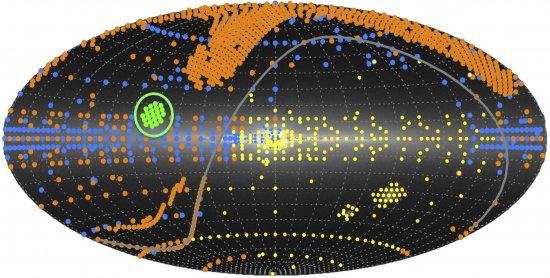 Map of the sky on which you can see the areas of the fields which the SDSS will observe in the infrared, with emphasis on the central strip, which corresponds to the plane of the Milky Way. Source: http://www.sdss3.org/future/apogee2.php 