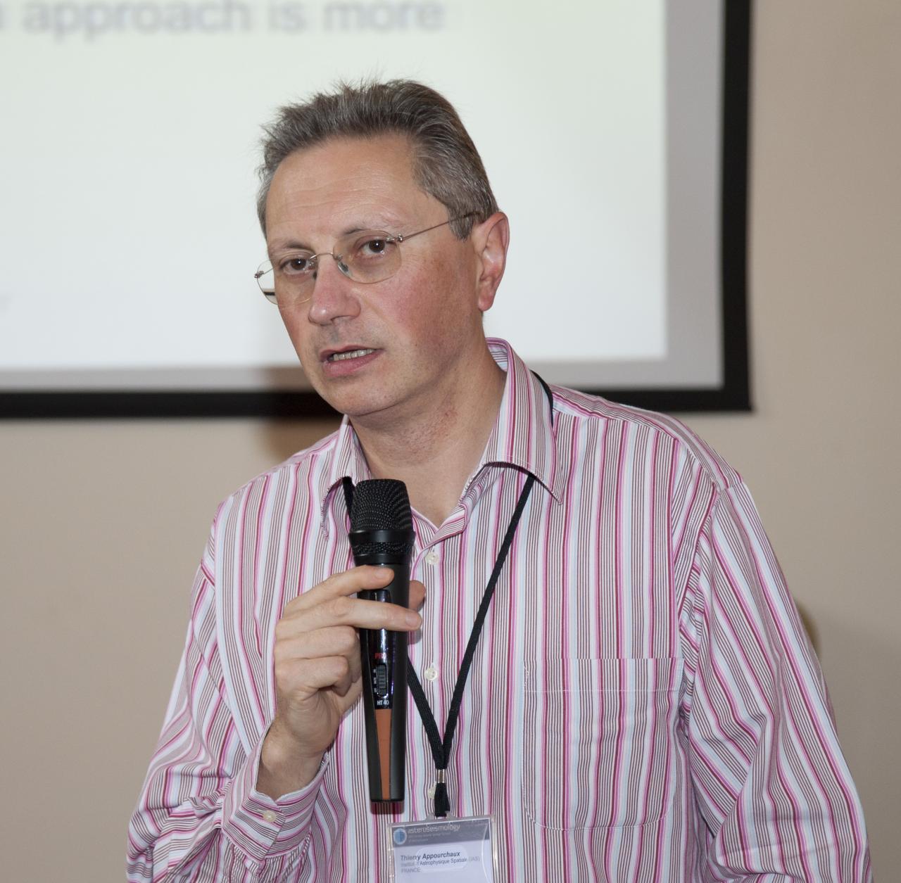 Thierry  Appourchaux at the XXII Canary Islands Winter School of Astrophysics. Photo: Miguel Briganti, Servicio MultiMedia (IAC)