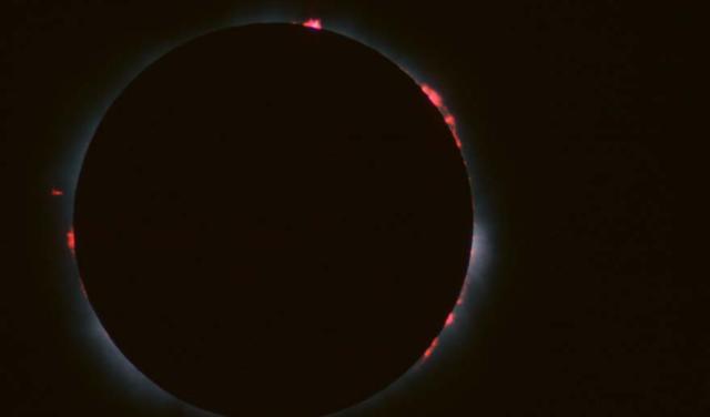 Imagen de un eclipse total de Sol / NASA