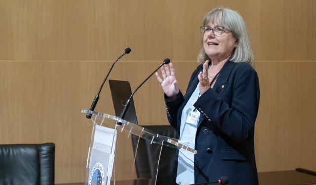 Donna Strickland, Nobel Laureate in Physics 2018, during the talk at the IAC Aula