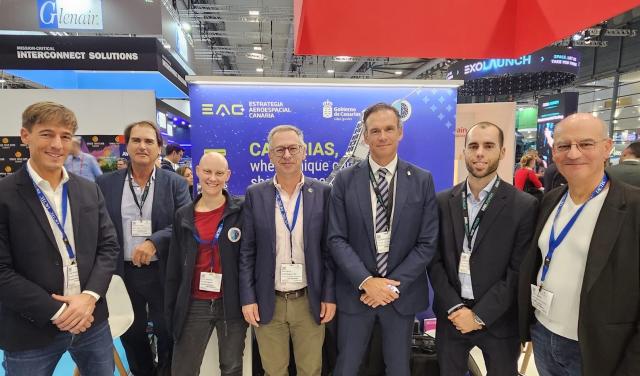 El equipo de SPACE-Lab (Satellite Payloads for Astrophysics, Communications and Earth Observation) y LAOS (Laboratory of Advanced Optical Systems) presenta sus proyectos en la feria Space Tech Expo Europe.