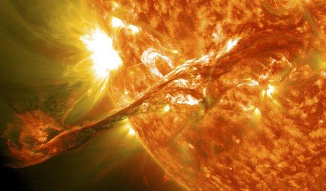 Image of the solar atmosphere showing a coronal mass ejection. Credit: NASA/SDO