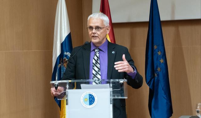 Taking office of the Director of the IAC, Valentín Martínez Pillet. Credit: Inés Bonet (IAC)