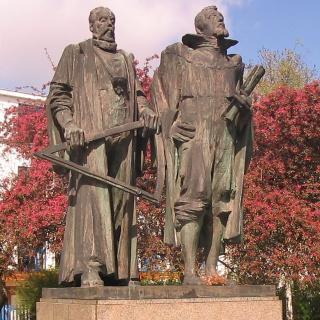 Monumento a Tycho Brahe y Johannes Kepler en Praga (República Checa) Monumento a Tycho Brahe y Johannes Kepler en Praga (República Checa)