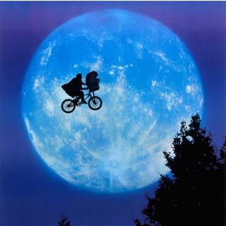 Cartel de la película "E.T. El extraterrestre" (Steven Spielberg, 1982) Cartel de la película "E.T. El extraterrestre" (Steven Spielberg, 1982)
