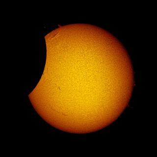 Eclipse parcial de Sol de 2015 desde Granadilla (Tenerife). Daniel López / IAC. Eclipse parcial de Sol de 2015 desde Granadilla (Tenerife). Daniel López / IAC.
