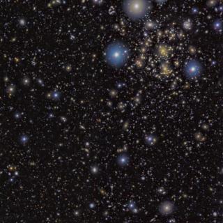 Image of the galaxy cluster Abell 370, one of the regions of the sky observed in the SHARDS Frontier Fields project. This is the deepest image ever taken to detect galaxies with emission lines, which are actively forming stars. The centre of the cluster is in the upper right of the image. In the same area, you can see gravitationally amplified galaxies, some of them showing highly deformed and lengthened morphologies, known as arcs. Credit: GRANTECAN
