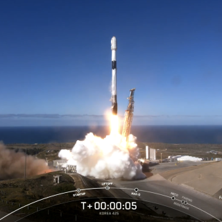 Falcon 9 de SpaceX con el satélite ALISIO-1