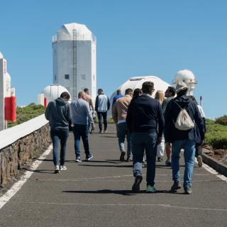 Staff from the Tenerife II - El Rosario penitentiary centre visit the Teide Observatory Staff from the Tenerife II - El Rosario penitentiary centre visit the Teide Observatory