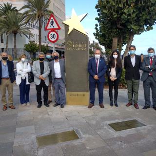 Image of the IAC representatives who have attended the inauguration of the Walk of the Stars of Science of La Palma. Credit: Aarón García Botín (IAC) Image of the IAC representatives who have attended the inauguration of the Walk of the Stars of Science of La Palma. Credit: Aarón García Botín (IAC)