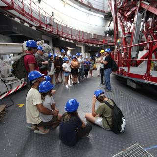 Vecinos de Garafía visitan el GRANTECAN