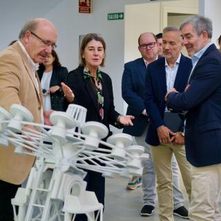 Visita al IACTEC de Fernando Clavijo y Javier Franco 