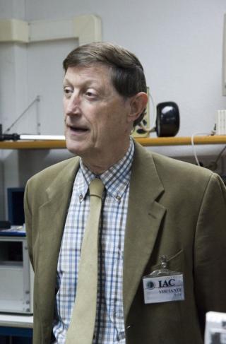 Robert Williams, presidente de la Unión Astronómica Internacional, durante su visita al Instituto de Astrofísica de Canarias.Crédito: Miguel Briganti (SMM/IAC). 8112