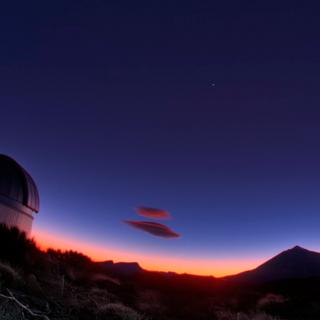 A cloud over Teide