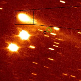 Imagen del asteroide activado P/2013 R3 (CATALINA-PANSTARRS) obtenida con el telescopio de 10.4m GTC (La Palma, España). El núcleo del objeto se encuentra dividido en al menos cuatro fragmentos (un núcleo brillante y tres fragmentos A, B y C) the permanecieron activos tras el evento de fragmentación de tipo cometario Imagen del Proyecto